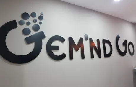 lettere in dibond realizzazione logo in alluminio composito distanziato dalla parete