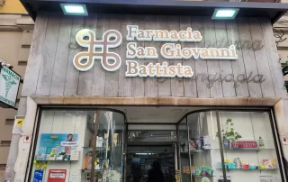insegna farmacia lettere scatolate in plexiglas Farmacia
